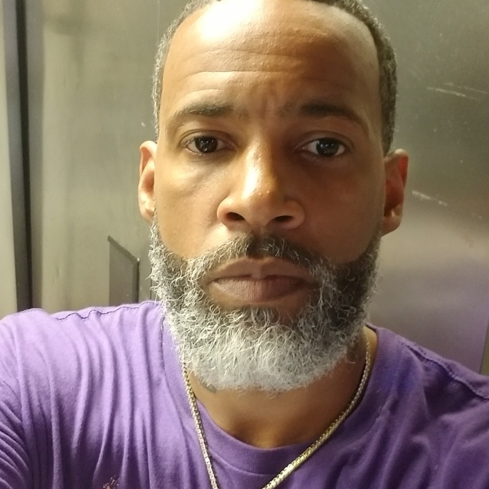 Meet your Posher, Leon